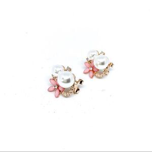 NWT Faux Pearl Pink Crystal Flower Gold Earrings